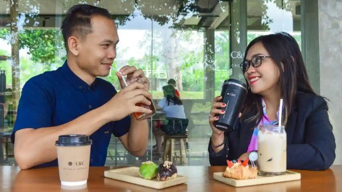 Nikmatnya Incip Croissant dan Seruput Kopi Asli Arjuno di C&C Taman K Land yang Bercita Rasa Khas